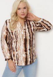Beżowa Koszula w Serek z Wiskozą Zdobiona Abstrakcyjnym Wzorem Cilaira. Brązowe bluzki damskie Born2be, plus size, z aplikacjami, z jeansu, biznesowe, bez kołnierzyka, plus size, bez ramiączek. Za 69.99 zł.