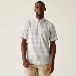 Koszula Regatta Loran. Szare koszule męskie Regatta, l, bez wzorów, bez kołnierzyka, bez ramiączek, trekkingowe. Za 187.50 zł.