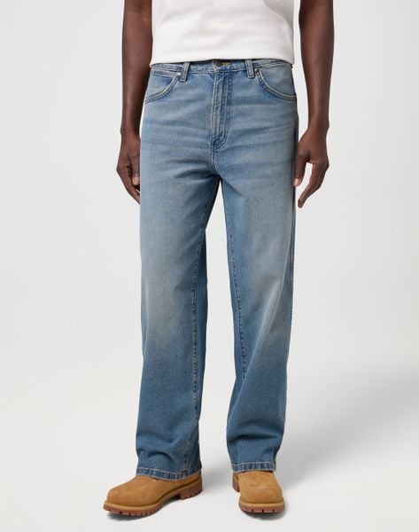 MESKIE SPODNIE WRANGLER LOOSE STRAIGHT AUTHENTIC MEDIUM 112371019. Spodnie materiałowe męskie Wrangler, l, bez wzorów, z jeansu. Za 219.99 zł.