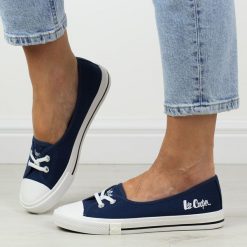 Granatowe tenisówki damskie Lee Cooper 4355. Niebieskie baleriny damskie Lee Cooper, na jesień, bez wzorów, z tkaniny, eleganckie, bez obcasa. Za 159.00 zł.