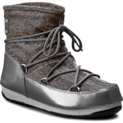 Śniegowce MOON BOOT - Low Lurex 24005600002 Grigio Argento. Szare śniegowce i trapery damskie Moon Boot, z materiału. W wyprzedaży za 589.00 zł.