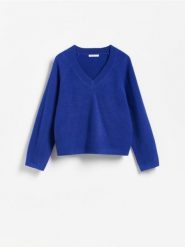 Sweter z raglanowym rękawem - niebieski. Niebieskie swetry damskie Reserved, l, bez wzorów, z dzianiny, bez kołnierzyka, bez ramiączek, bez kaptura. Za 119.99 zł.