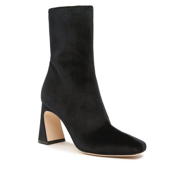 Botki Alberta Ferretti. Czarne botki damskie Alberta Ferretti, bez obcasa, na słupku, bez zapięcia. Za 2,439.00 zł.