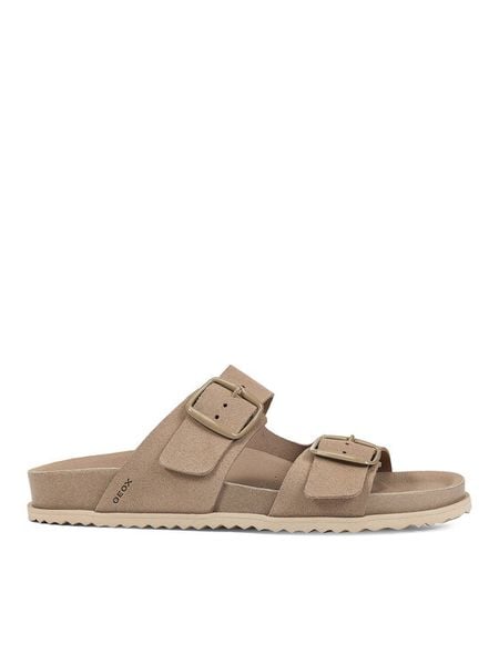 Geox Klapki D Sandybett D558RA 00022 C6738 Beżowy. Brązowe klapki damskie Geox, bez wzorów, ze skóry, bez obcasa. Za 359.99 zł.
