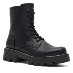 Trzewiki Jenny Fairy. Czarne botki damskie Jenny Fairy, bez obcasa, na płaskiej podeszwie, bez zapięcia. Za 179.99 zł.