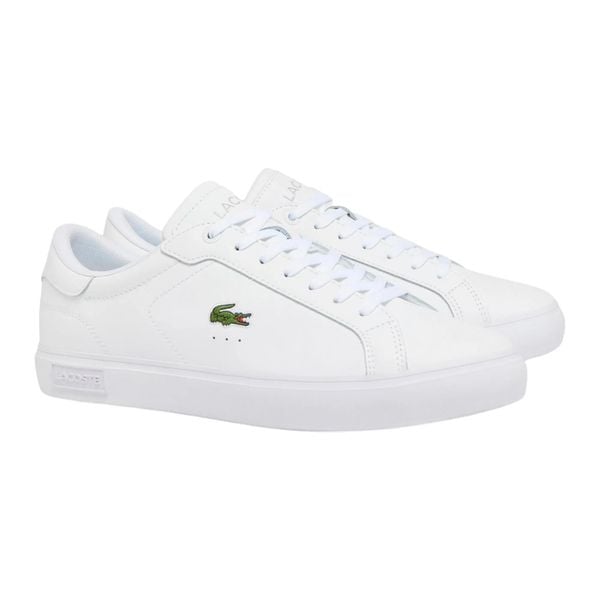 Tenisówki Lacoste Model Powercourt Kolor Biały. Białe trampki męskie Lacoste, bez wzorów, z gumy, eleganckie, bez zapięcia. Za 388.30 zł.
