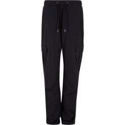 Damskie nylonowe spodnie cargo Urban Classics. Czarne spodnie materiałowe damskie Urban Classics, m, bez wzorów, z materiału. Za 170.45 zł.