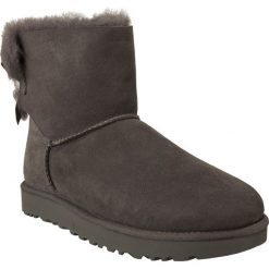 Ugg szare Mini Bailey Bow Ii Grey. Szare śniegowce i trapery damskie UGG. W wyprzedaży za 719.00 zł.