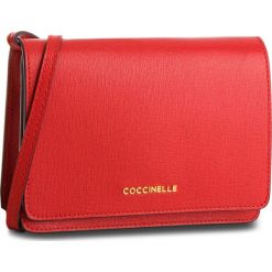 Torebka COCCINELLE - CV3 Mini Bag E5 CV3 55 D6 05 Coquelicot R09. Czerwone listonoszki damskie Coccinelle, ze skóry. W wyprzedaży za 589.00 zł.