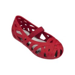 Baleriny w kolorze czerwonym. Baleriny dziewczęce marki Melissa. W wyprzedaży za 119.95 zł.