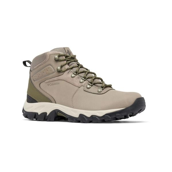 Męskie buty turystyczne Columbia Newton Ridge Plus II Waterproof. Brązowe trekkingi męskie Columbia. Za 579.00 zł.