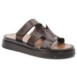 Klapki damskie Armodo, cholewka ze skóry naturalnej z ażurowymi perforacjami szeroki pasek z regulacją na rzep, brązowe, 40440. Brązowe klapki damskie Armodo, w ażurowe wzory, z materiału, eleganckie, bez obcasa. Za 260.90 zł.