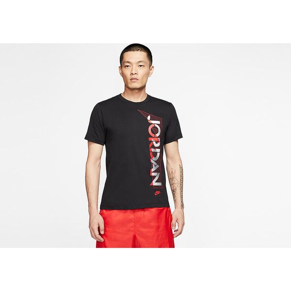 Koszulka męska nike air jordan legacy aj5 tee black. Czarne koszulki sportowe męskie Jordan, m, bez wzorów, z bawełny, bez kołnierzyka, bez ramiączek, do koszykówki. Za 149.00 zł.