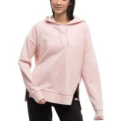 Bluza damska Puma HER Hoodie TR jasnoróżowa. Czerwone bluzy damskie Puma, m, bez wzorów, z bawełny, z kapturem. Za 129.09 zł.
