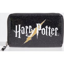 Portfel Harry Potter - Czarny. Czarne portfele damskie Sinsay. Za 29.99 zł.