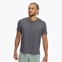 T-Shirt Męski Under Armour Koszulka Sportowa Do Biegania Szybkoschnąca. Szare koszulki sportowe męskie Under Armour, m, bez wzorów, bez kołnierzyka, bez ramiączek, do biegania. Za 229.99 zł.