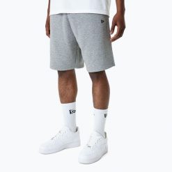 Spodenki męskie New Era NE Essentials. Szare szorty męskie New Era, m, bez wzorów. Za 189.99 zł.