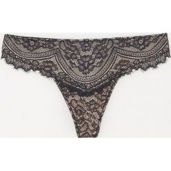 Koronkowe stringi - Czarny. Stringi damskie marki Reserved. Za 24.99 zł.