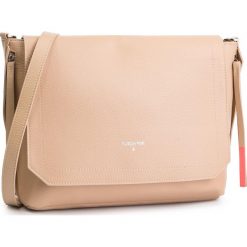 Torebka PATRIZIA PEPE - 2V8687/A4U8-B524 Camel Beige. Brązowe listonoszki damskie Patrizia Pepe, bez wzorów, ze skóry, bez dodatków. W wyprzedaży za 759.00 zł.
