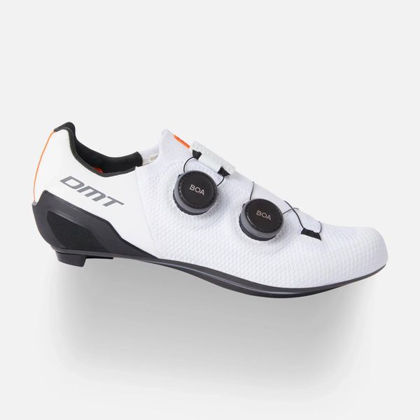 Buty szosowe męskie DMT SH10. Białe buty sportowe męskie SIGMA, bez zapięcia, rowerowe. W wyprzedaży za 1,046.00 zł.