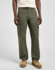 MESKIE SPODNIE LEE CARGO PANT OAK MOSS 112370611. Zielone spodnie materiałowe męskie Lee, l, bez wzorów, z materiału. Za 219.99 zł.