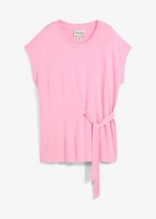 T-shirt z miękkiej mieszanki wiskozy. Czerwone bluzki damskie bonprix, bez wzorów, z wiskozy, bez kołnierzyka, bez ramiączek. Za 19.99 zł.
