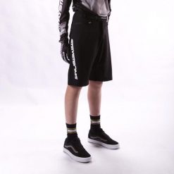 Szorty Stay Strong V2 race. Białe szorty damskie STAY STRONG, na lato, bez wzorów, eleganckie. W wyprzedaży za 304.99 zł.