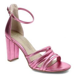 Różowe Sandały Marco Tozzi Eleganckie Buty Na Obcasie. Czerwone klapki damskie Marco Tozzi, bez wzorów, ze skóry ekologicznej, bez obcasa, na obcasie, bez zapięcia. Za 189.00 zł.