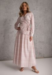 Różowy Bawełniany Komplet w Kratę Rozkloszowana Spódnica i Bluzka z Wiązaniem Allisa. Czerwone bluzki damskie Renee, l, bez wzorów, z bawełny, eleganckie, kopertowe. Za 199.99 zł.