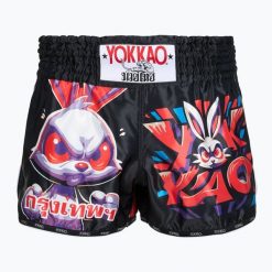Spodenki treningowe męskie YOKKAO Angry Rabbit Muay Thai. Czarne krótkie spodenki sportowe męskie YOKKAO, m, bez wzorów, z materiału, na fitness i siłownię. Za 289.99 zł.
