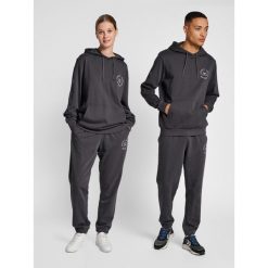 Bluza z kapturem Hummel Legacy Loyalty. Niebieskie bluzy damskie Hummel, na jesień, s, bez wzorów, z bawełny, z kapturem. Za 255.00 zł.