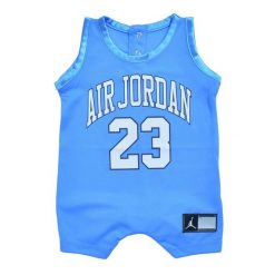 Zestaw Body Rampers Niemowlęcy Air Jordan DNA niebieski - 556169-B9F. Niebieskie body niemowlęce Jordan, bez wzorów, bez ramiączek. Za 102.35 zł.
