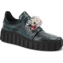Zielone Półbuty Damiss Wygodne Skórzane Buty Damskie. Zielone półbuty damskie DAMISS, bez wzorów, ze skóry, eleganckie, bez obcasa, na obcasie, bez zapięcia. Za 409.00 zł.