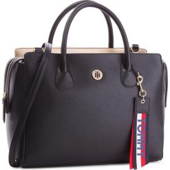 Torebka TOMMY HILFIGER - Charming Tommy Satch AW0AW05673 904. Czarne torebki do ręki damskie marki Tommy Hilfiger, ze skóry ekologicznej. Za 699.00 zł.