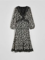 Szyfonowa sukienka z falbanami - wielobarwny. Sukienki damskie Reserved, l, bez wzorów, z szyfonu, bez kołnierzyka, bez ramiączek, rozkloszowane. W wyprzedaży za 119.99 zł.