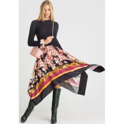 SUKIENKA TWINSET. Sukienki damskie Twinset. Za 1,349.00 zł.