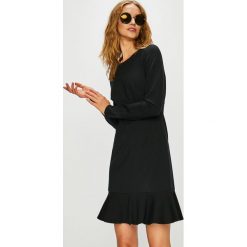 Calvin Klein - Sukienka. Sukienki damskie marki Calvin Klein. W wyprzedaży za 569.90 zł.