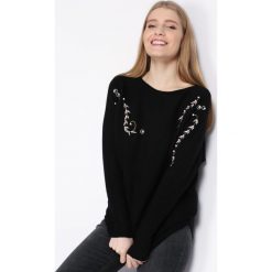 Czarny Sweter Whereabouts. Czarne swetry damskie Born2be, na jesień. Za 59.99 zł.