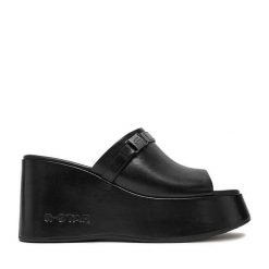 Klapki G-Star. Czarne klapki damskie G-Star, bez wzorów, retro, bez obcasa. Za 239.99 zł.