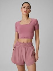 4F Crop top treningowy bezszwowy damski - różowy XS/S. Czerwone t-shirty damskie 4f, s, bez wzorów, z materiału, sportowe, bez kołnierzyka. Za 79.99 zł.