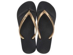 Klapki damskie Ipanema Anatomica Tan. Czarne klapki damskie Ipanema, bez wzorów, z gumy, bez obcasa. Za 62.99 zł.