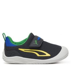 Półbuty Puma. Szare półbuty chłopięce Puma, bez wzorów, z meshu, bez zapięcia. Za 159.99 zł.