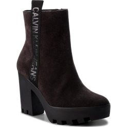 Botki CALVIN KLEIN JEANS - Serina RE9768 Brown. Kozaki damskie marki Calvin Klein Jeans. W wyprzedaży za 379.00 zł.