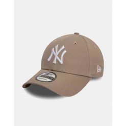 League Essential 9Forty®. Brązowe czapki i kapelusze damskie New Era, bez wzorów, z tkaniny. Za 179.00 zł.