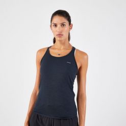 Koszulka do biegania bez rękawów damska Kiprun Run 500 Comfort. Czarne koszulki sportowe damskie KIPRUN, l, bez wzorów, z materiału, bez kołnierzyka, bez ramiączek, do biegania. Za 59.99 zł.