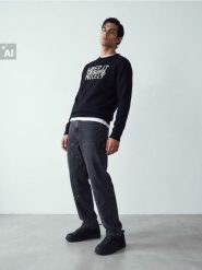 Sweter z napisem - czarny. Czarne swetry przez głowę męskie Sinsay, l, bez wzorów, bez kołnierzyka. Za 69.99 zł.