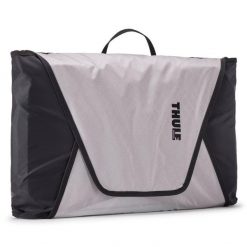 Organizer podróżny Thule Garment Folder. Czarne plecaki damskie Thule, bez wzorów, sportowe. Za 119.99 zł.