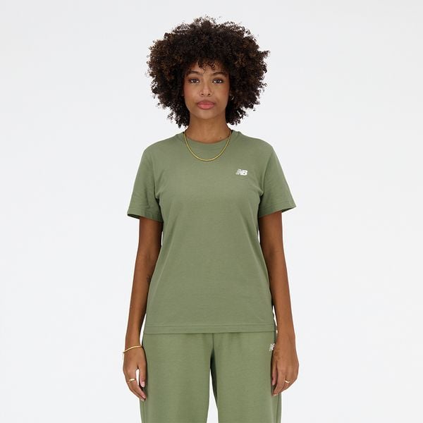 Koszulka damska New Balance WT41509DEK – zielona. Zielone t-shirty damskie New Balance, m, bez wzorów, z bawełny, eleganckie, bez kołnierzyka. Za 49.99 zł.