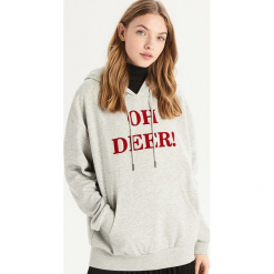 Bluza z motywem renifera - Jasny szar. Szare bluzy damskie Sinsay. Za 69.99 zł.