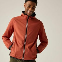 Vesta nieprzemakalna Regatta Rehan. Brązowe kurtki męskie Regatta, bez wzorów, z materiału, sportowe, bez kaptura. Za 368.50 zł.